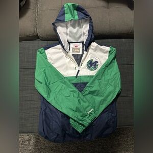 Dallas Mavericks Men’s Mitchell & Ness Game Day Windbreaker Full-Zip Jacket